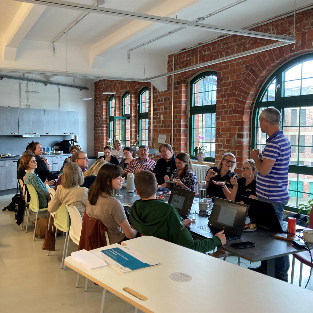 SCHULEWIRTSCHAFT fördert die Zusammenarbeit zwischen Schulen und Unternehmen im Landkreis Görlitz.